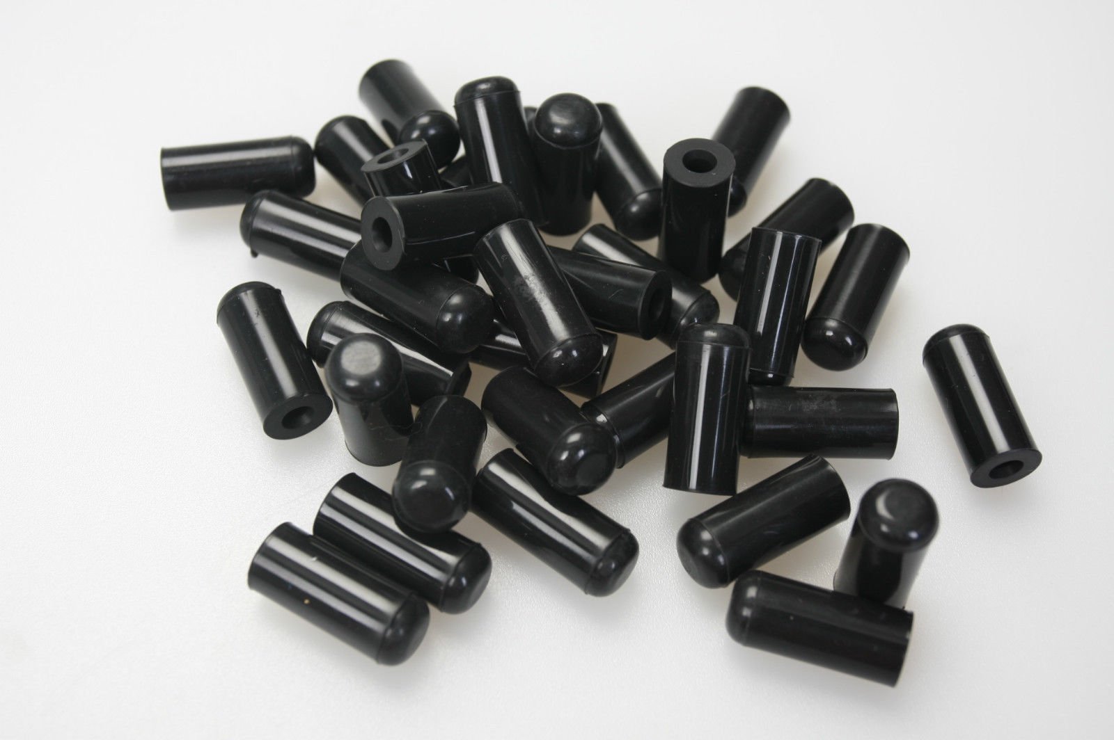 10pcs Black Silicone Caps ID 4mm 1/6" Vacuum End Plug Tube Cover